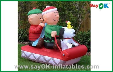 ক্রিসমাস সজ্জা জন্য sled মধ্যে কুকুর সঙ্গে ক্রিসমাস Inflatable পরিবার