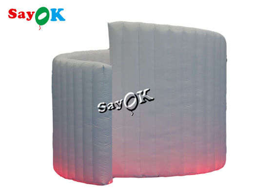 ইনফ্ল্যাটেবল পার্টি ডেকোরেশন 3m 10ft সাদা সর্পিল আকৃতি ইনফ্ল্যাটেবল ফটো বুথ ওয়াল ব্যাকড্রপ ইনার এয়ার ব্লোয়ার