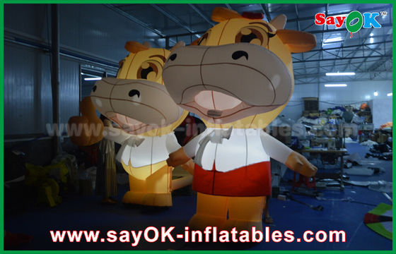 LED আলো সহ inflatable মডেল কাস্টম অক্সফোর্ড কাপড় inflatable কার্টুন গরু